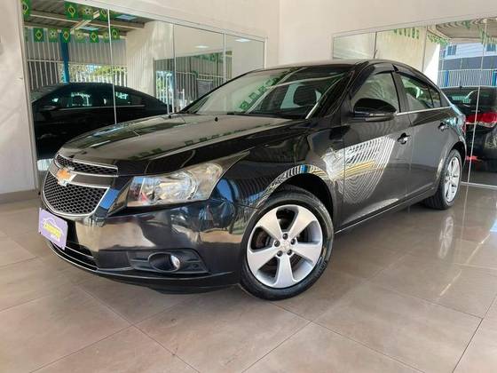 CHEVROLET CRUZE 1.8 LT 16V FLEX 4P AUTOMÁTICO CHEVROLET CRUZE 1.8 LT 16V FLEX 4P AUTOMÁTICO
